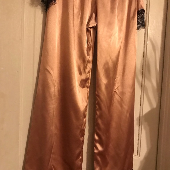 NWOT, 1 set, Intimate/ sleepwear - Picture 9 of 12